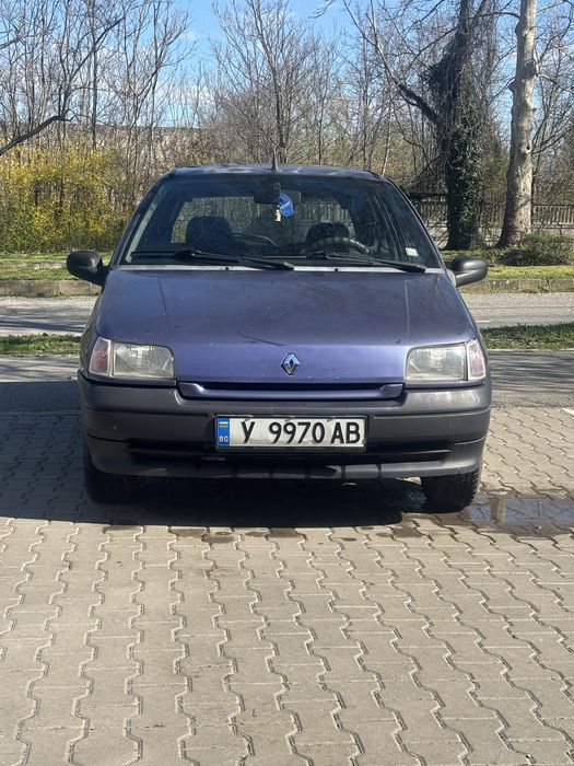 Рено Клио 1.4 бензин