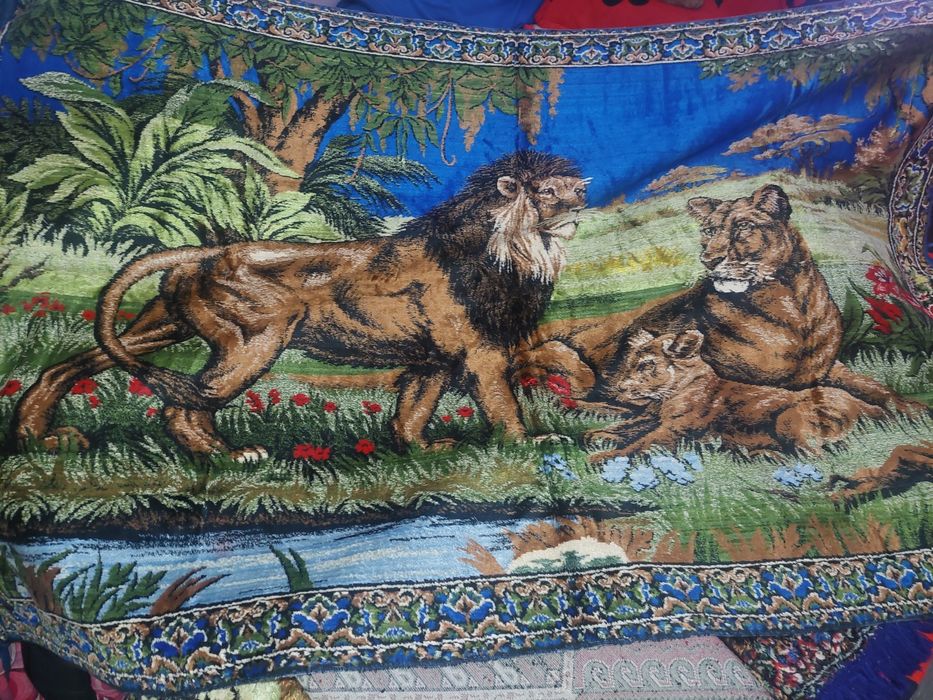 Față de masă și carpete