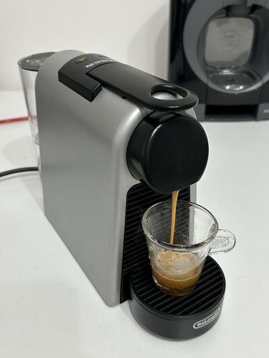 Aparate de cafea Krups/DeLonghi pentru capsule Nespresso