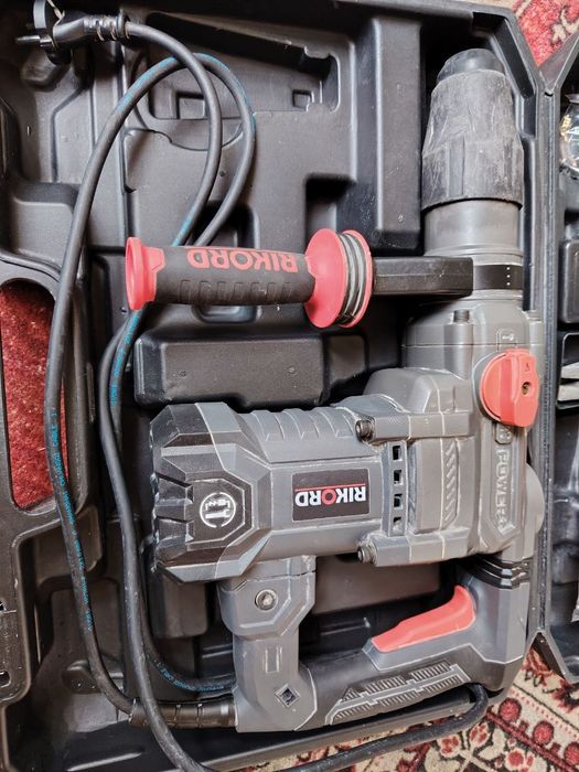 Продаётся перфоратор Rikord