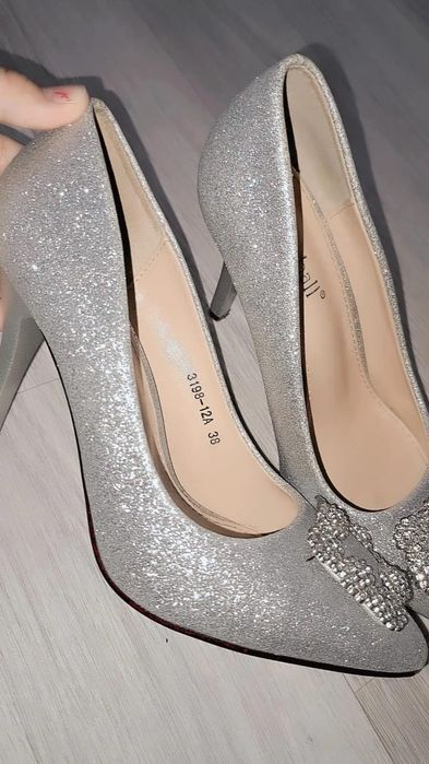 Туфли сатамын срочно