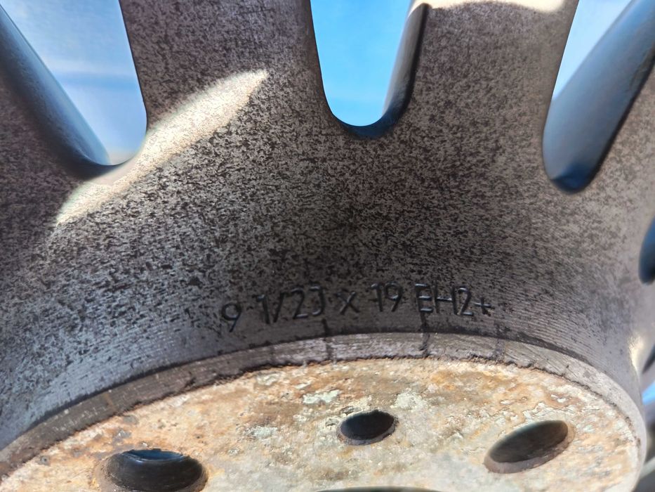 Джанти с гуми 19 цола BMW спорт пакет