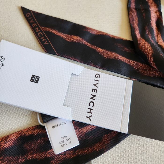Шал GIVENCHY 100%коприна кафяв animal print чокер фишу лента за глава