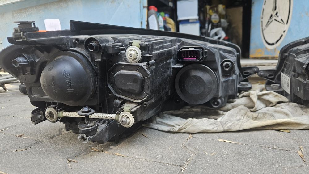 HELLA Ляв и Десен фар за  Фолксваген Голф 7/Volkswagen Golf 7