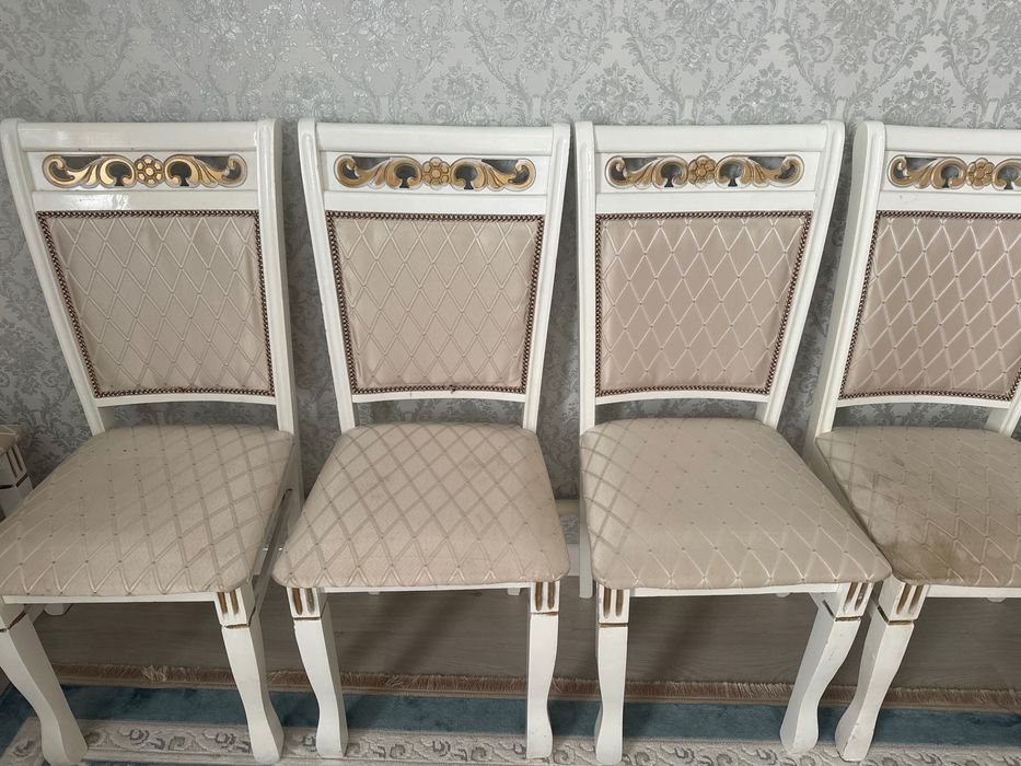 Стулья для гостиной