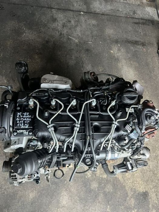 DEZMEMBREZ Volvo XC60 Motor 2.4 Diesel Euro 5 cod D5244T15 BiTurbo 215 CP Cutie viteze automata 4x4 cod TF-80SC 1283165  12A3829077 Bara fata completa