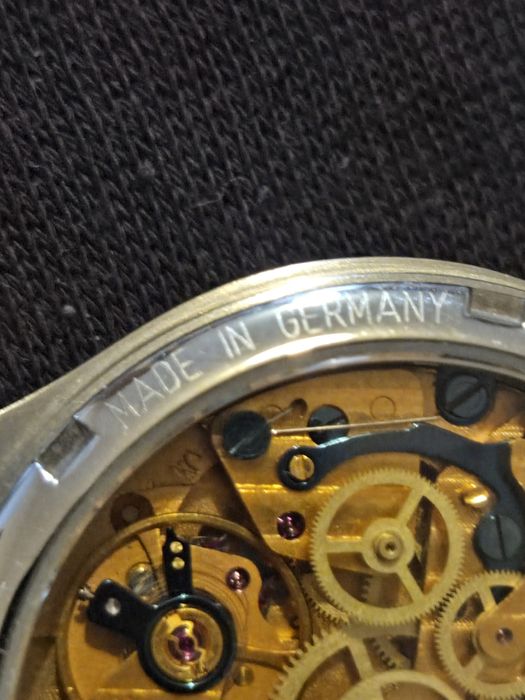 ceas mecanic Volkswagen cu functie de cronometru