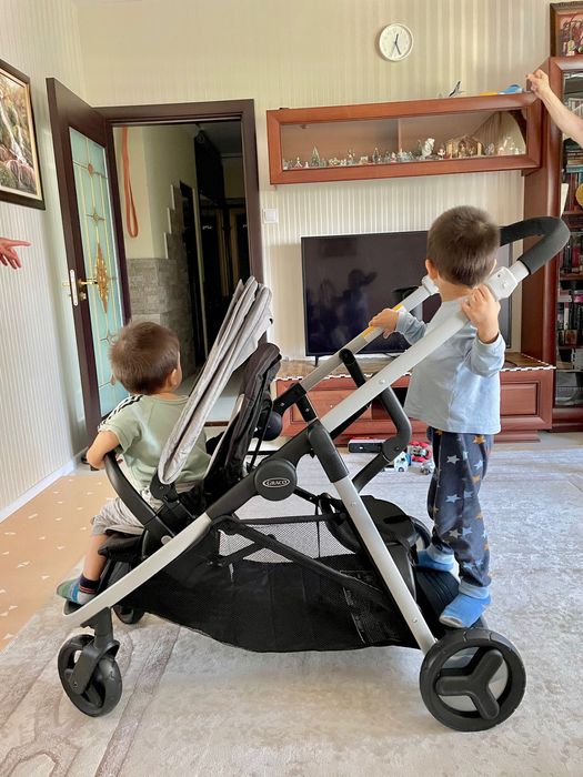 Double stroller(Двойна количка)