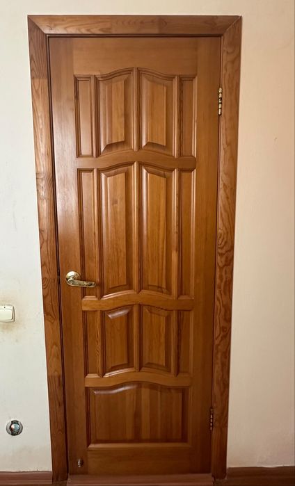 Б/у ағаш есіктер сатылады.