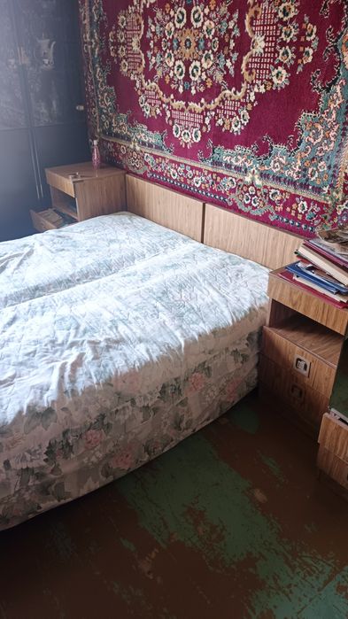 Продам квартиру возле Кадышева 3 комнатную  своя