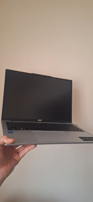 Продам ноутбук Aser lite-16