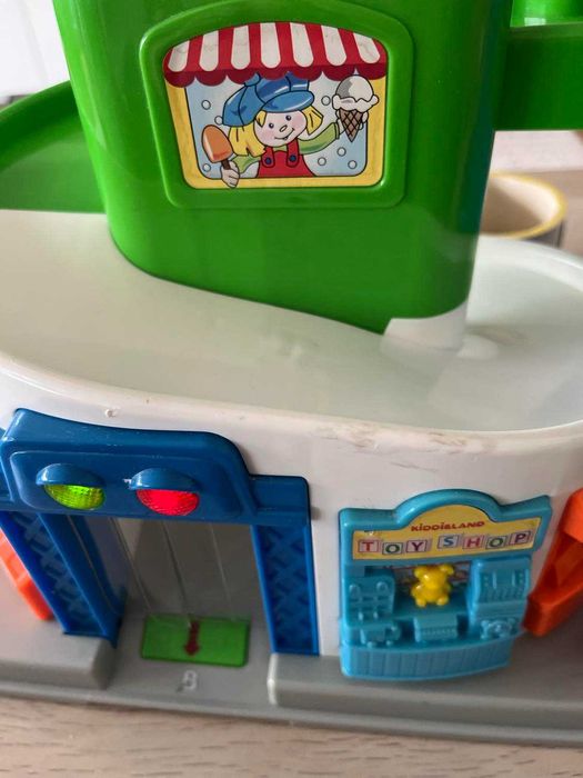 Kiddieland музикална писта / автомивка с подвижни елементи