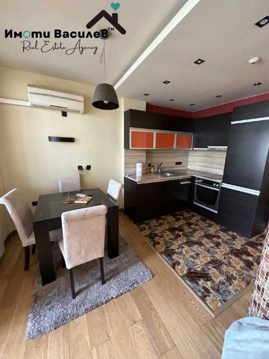 Дава се под наем Двустаен апартамент в София, Център - 59 кв.м за 598.23 € - Снимка #3