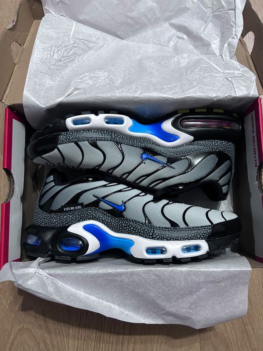 Adidas Nike  TN