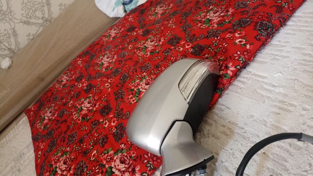 Боковое зеркало