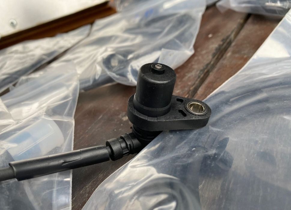 Датчик ABS LEXUS rx300,Harrier