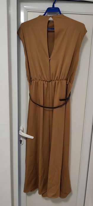 Дамска рокля без ръкави