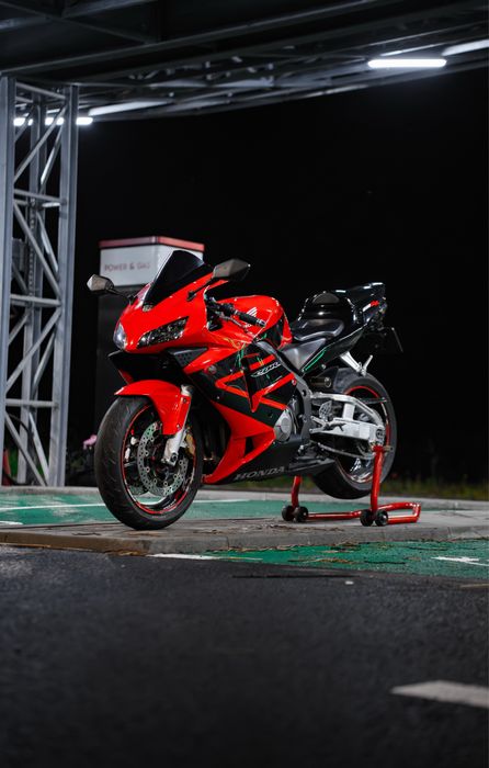 Honda CBR600RR PC37