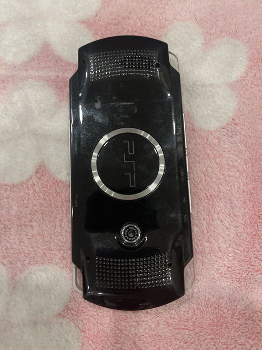 Продам Sony PSP 2000 (Slim)