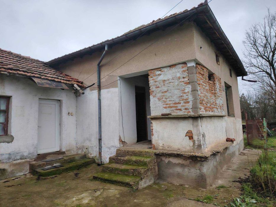 Къща в близост до р. Дунав !