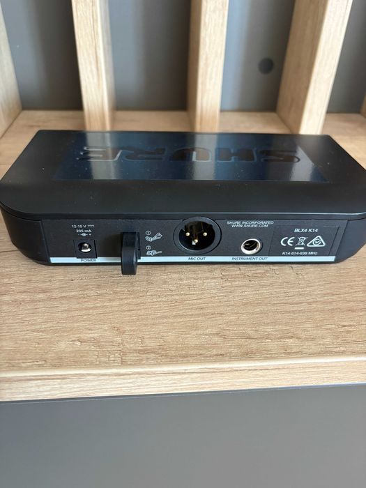 Vand sistem wireless Shure BLX 4