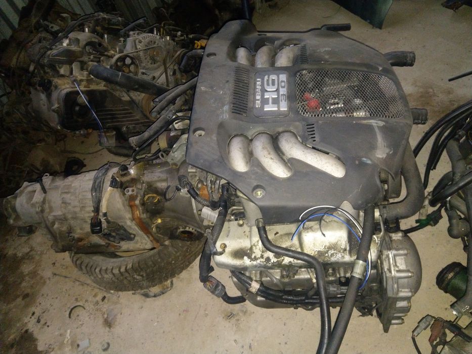 Двигатель на Субару 3.0  -  2.0
