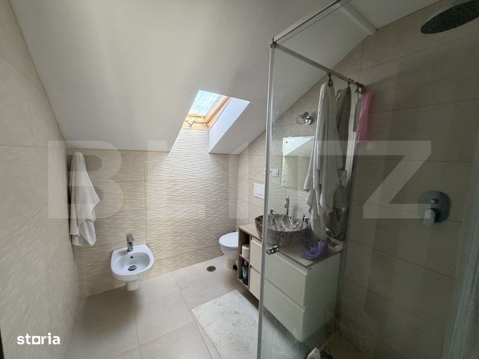 Casa cu 4 camere,baie, bucatarie, teren 800 mp