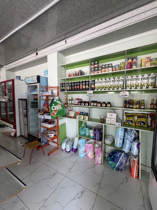 oziq ovqat dokon sotiladi