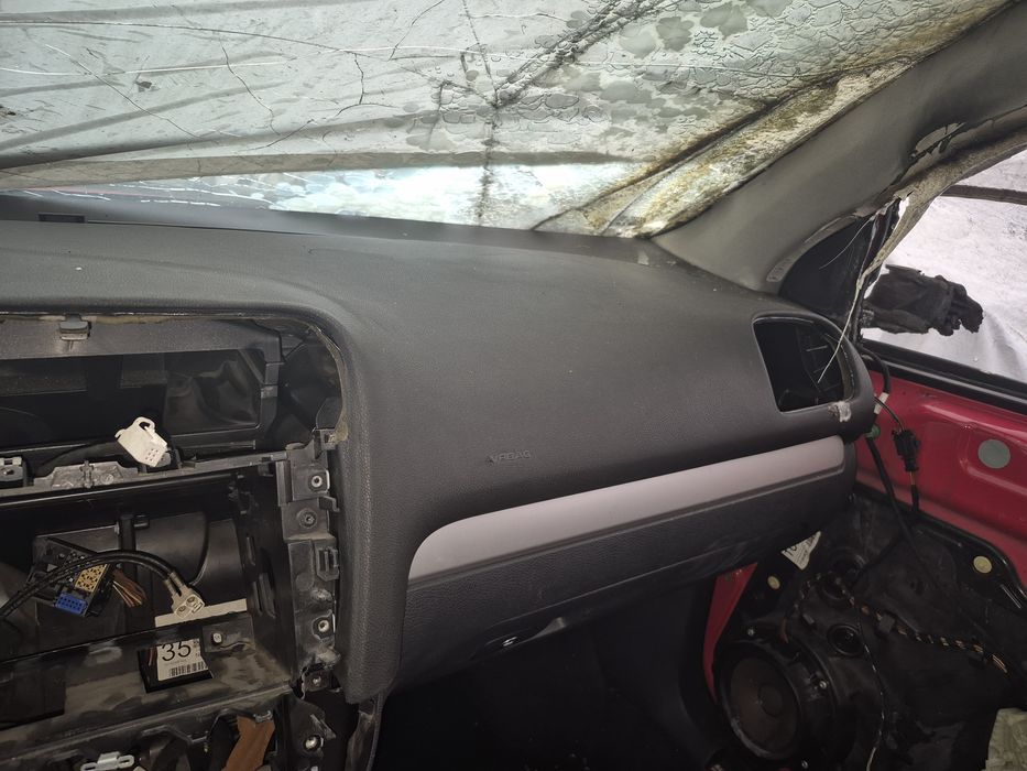 Арматурно табло без ербег за голф 6