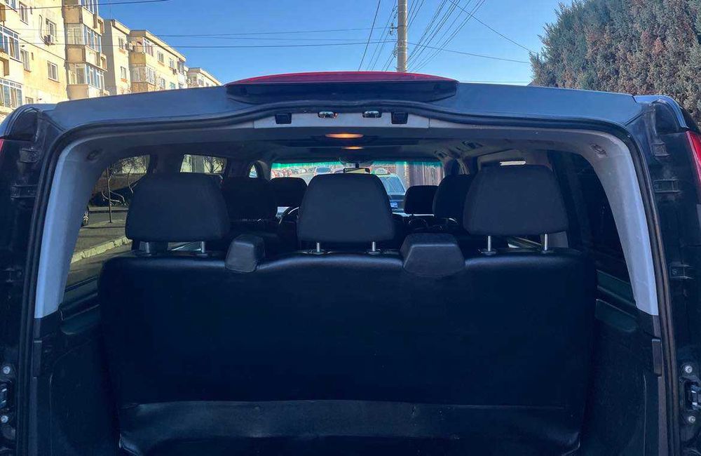 Mercedes Vito 2012* Proprietar- 221000 km* 8+1 locuri -inmatriculat Ro