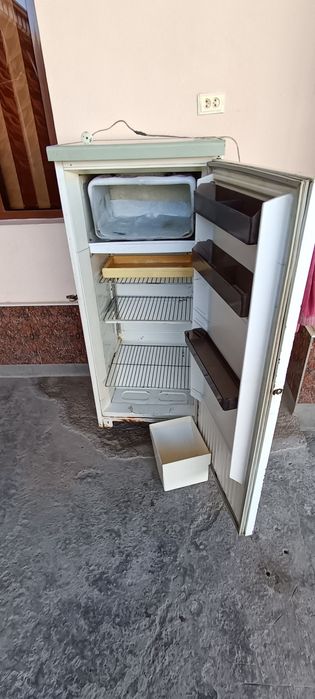 Халадилник      сотилади