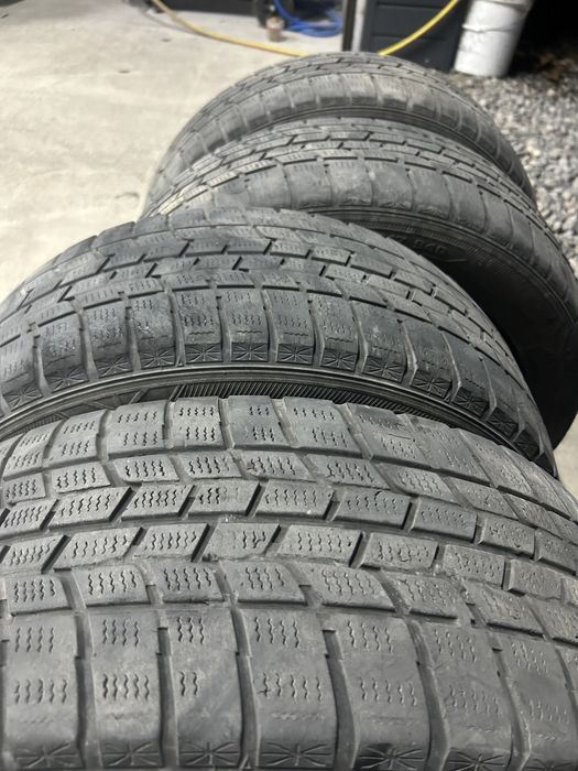 Шины 215/55/17 комплект