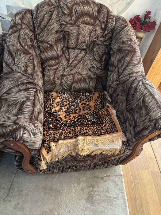 Мягкий диван с креслами