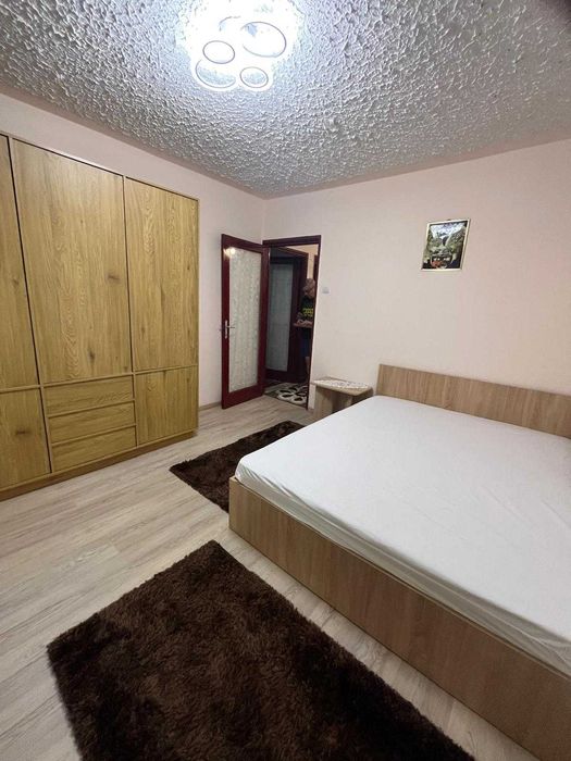 Ap 2 camere decomandat, etaj 1 - Piata Progresul / Toporasi