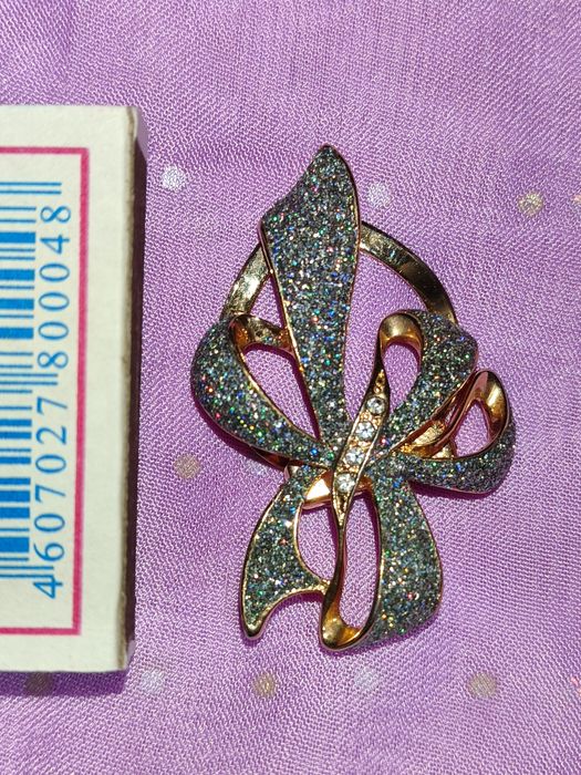 Различные застежки для красоты