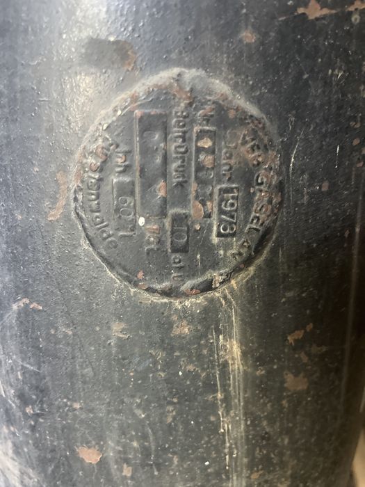 Продаётся советский компрессор в отличном состоянии.