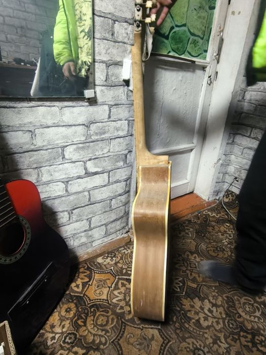 Продам гитару сср