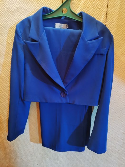 Продам костюм летний