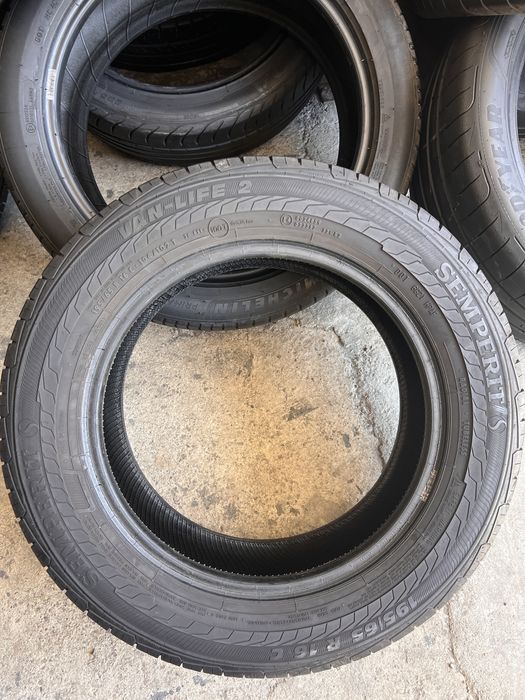 2 anvelope vara 195/65/16 C , Semperit , 6 mm