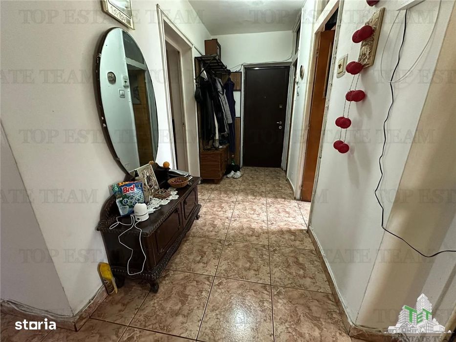 Apartament 3 camere de vanzare langa metrou zona Aviatiei Bucuresti — fotografia 3