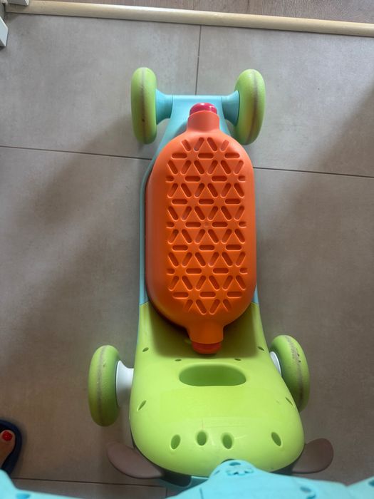 Skip Hop Ride on Toy детска четириколка 3 в 1 - кученцето Дарби