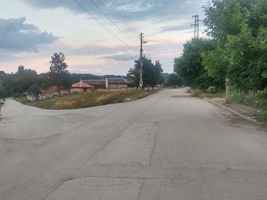 Най-ниска цена в района - Парцели УПИ 4бр. в регулация централна част