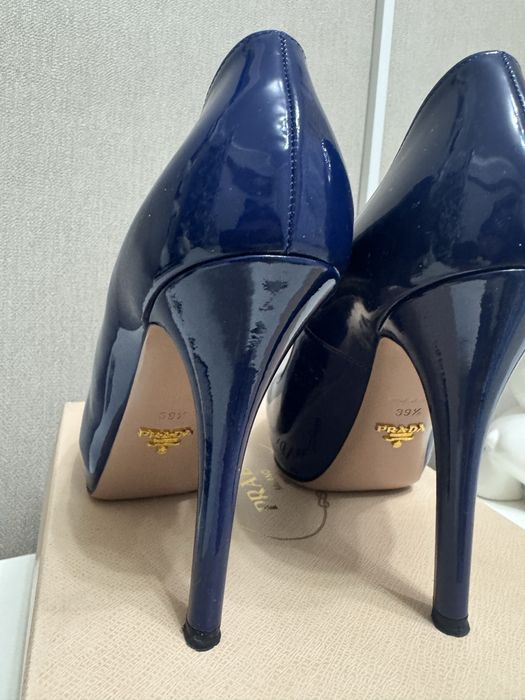 Оригинальные туфли PRADA (Италия)