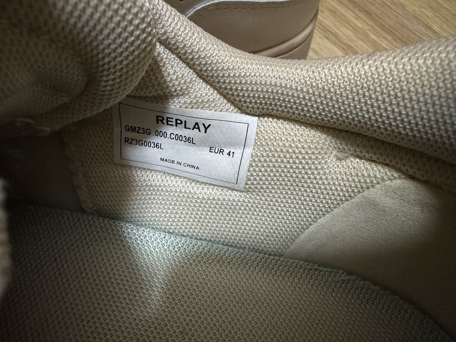 Incaltaminte Replay