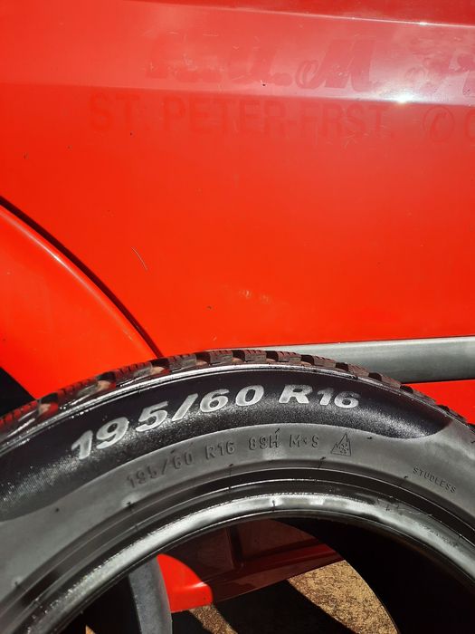 Cauciucuri de iarnă 195/60 R16