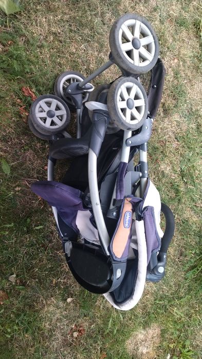 Бебешка количка Чико