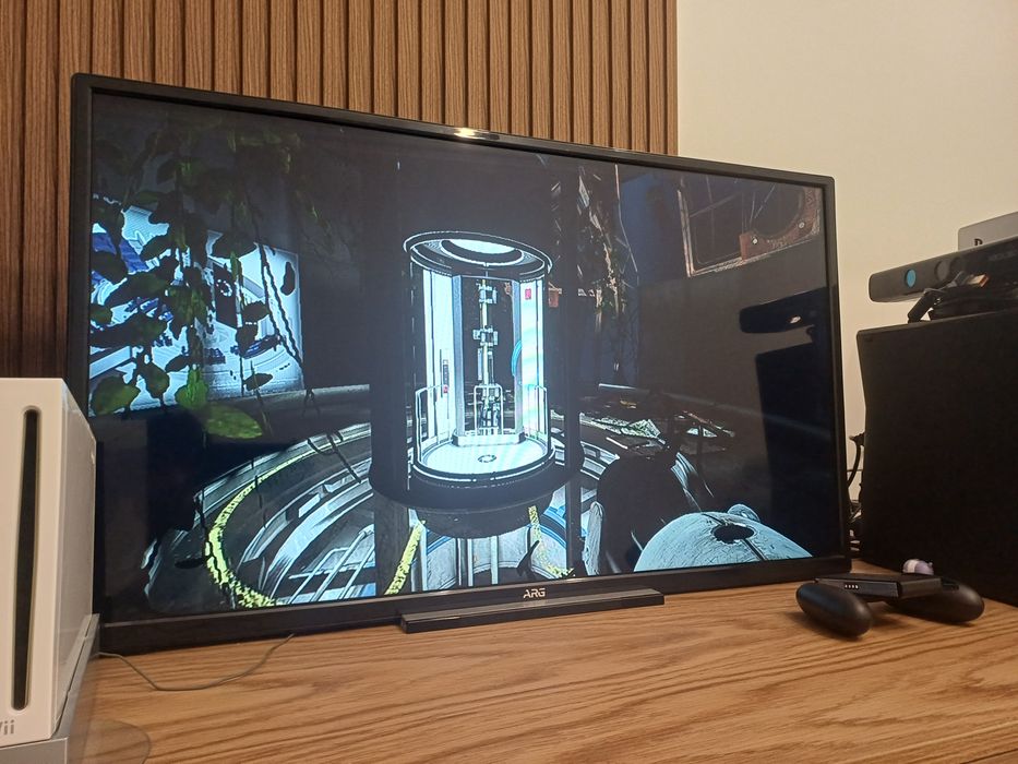 Прошитая xbox 360 Freeboot ,3 джойстика
