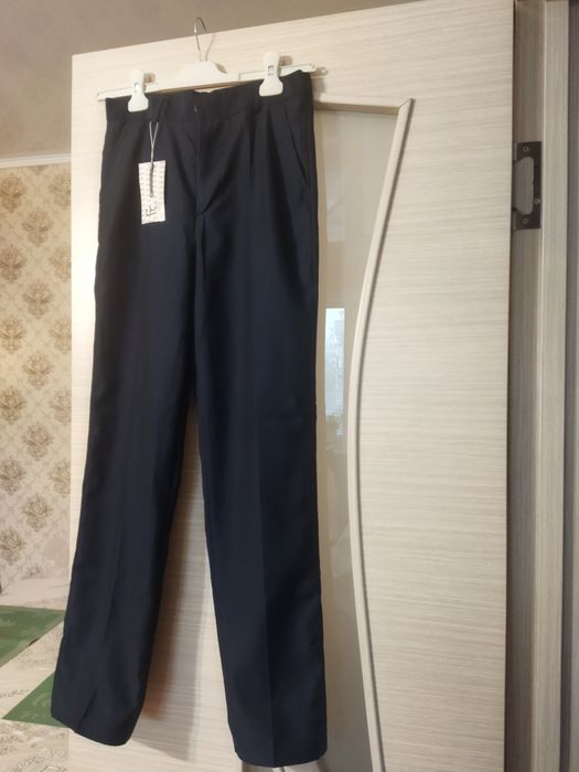 Брюки темно-синие новые