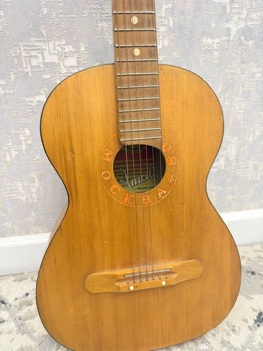Akustika gitara moscow 80