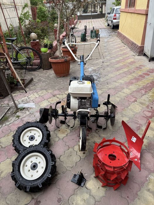 Motosapa Agt Honda gp 160 cu accesori noi